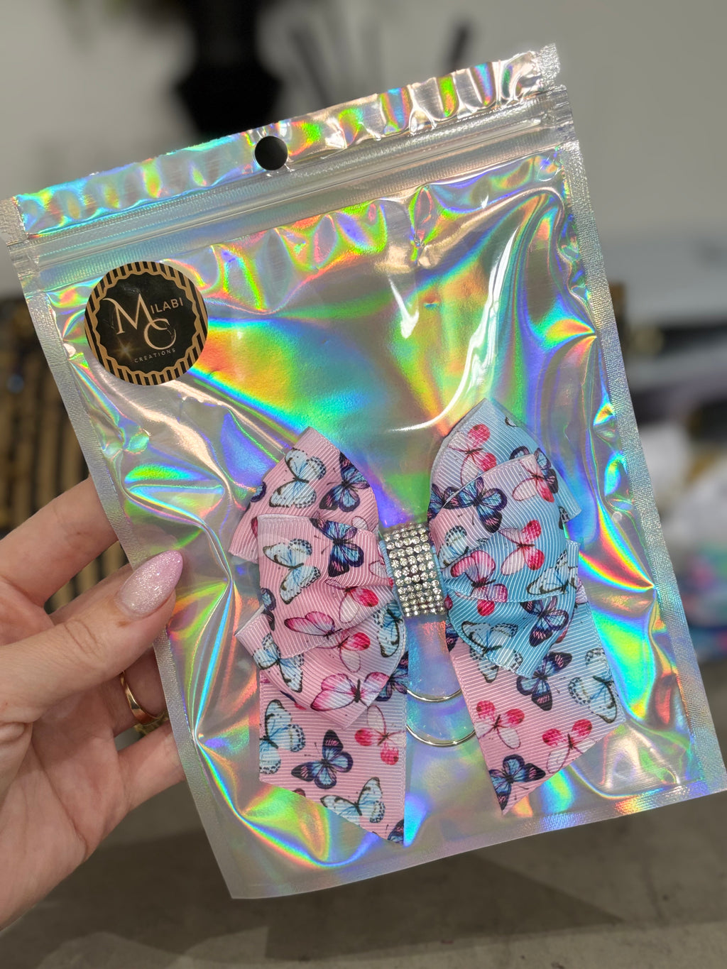 Butterflies bow binder clip