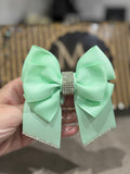 Mint binder bow clip