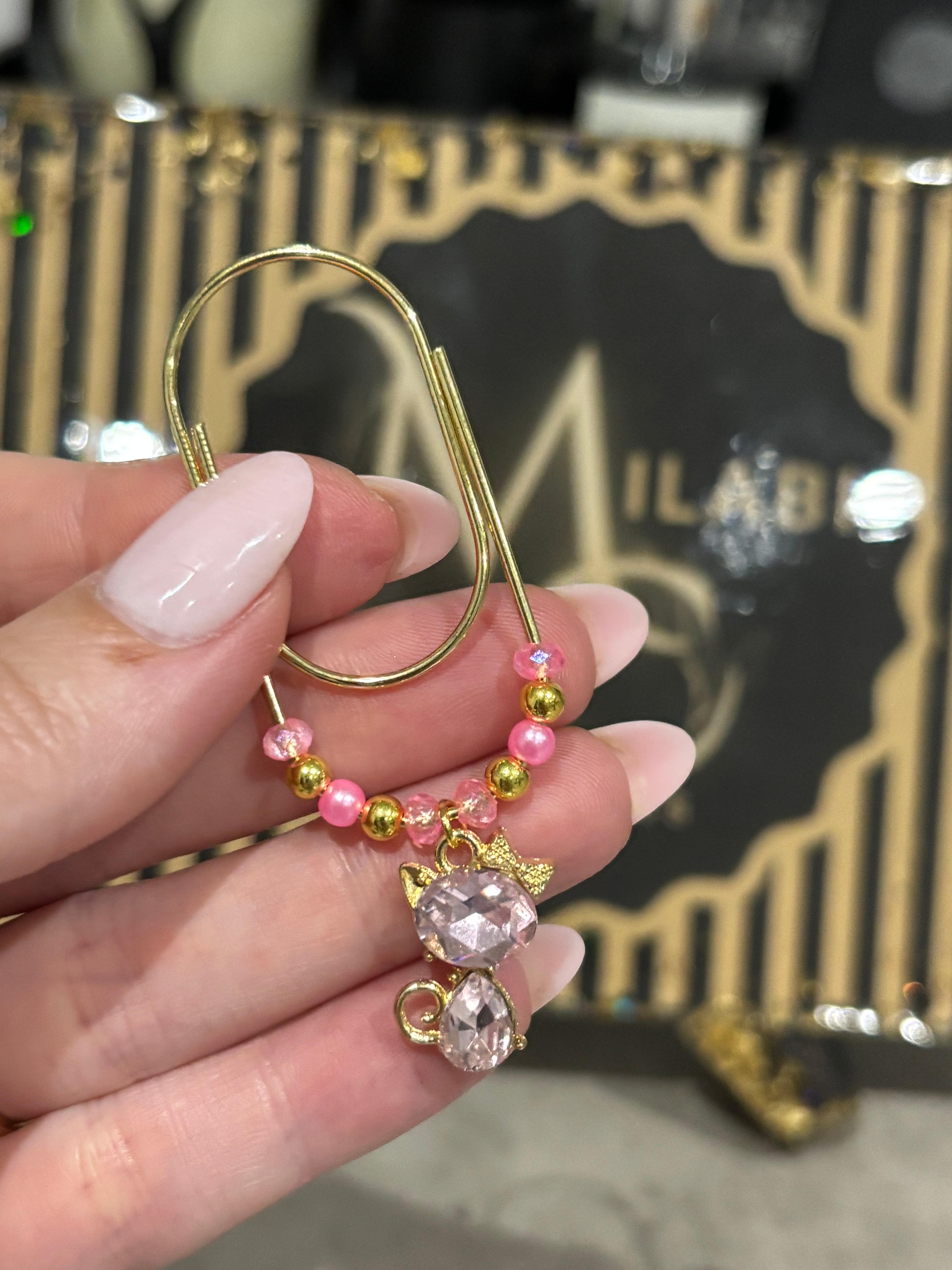 Diamond cat (pink)