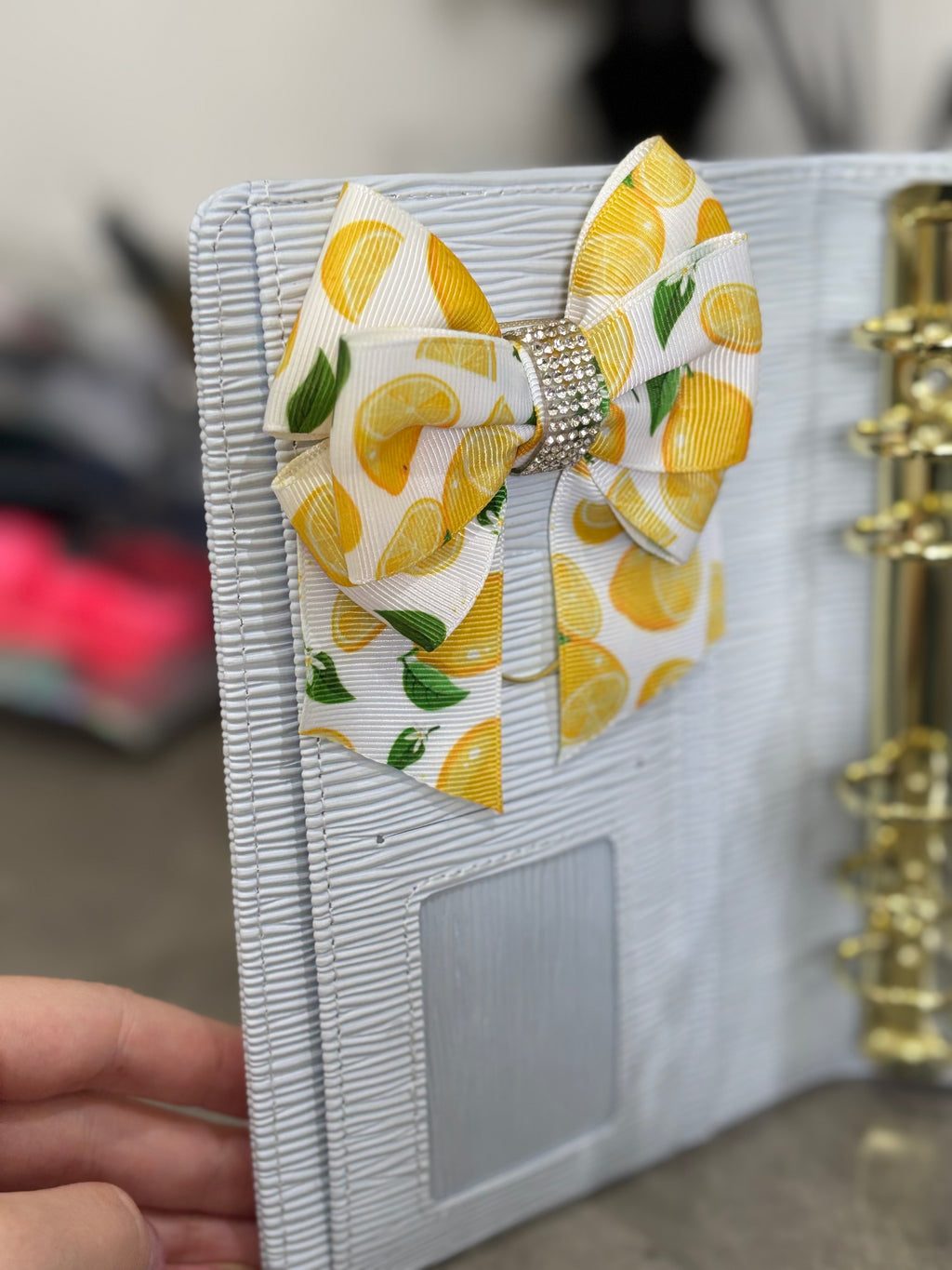 Lemon bow binder clip