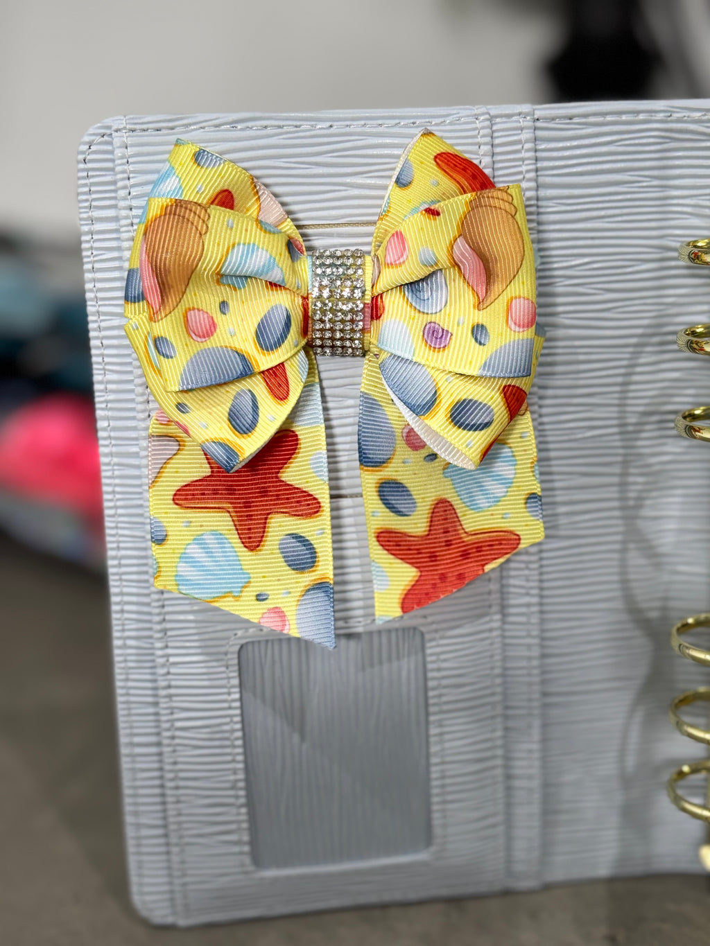 Seashells bow binder clip