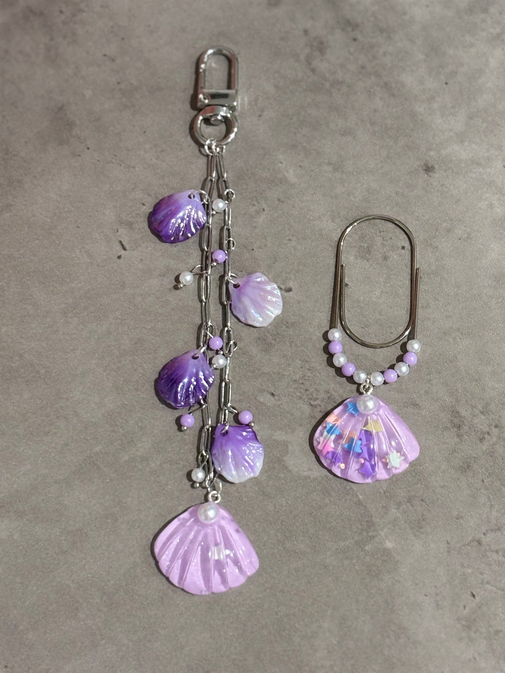 Set of 2 Seashells charms (Purple)