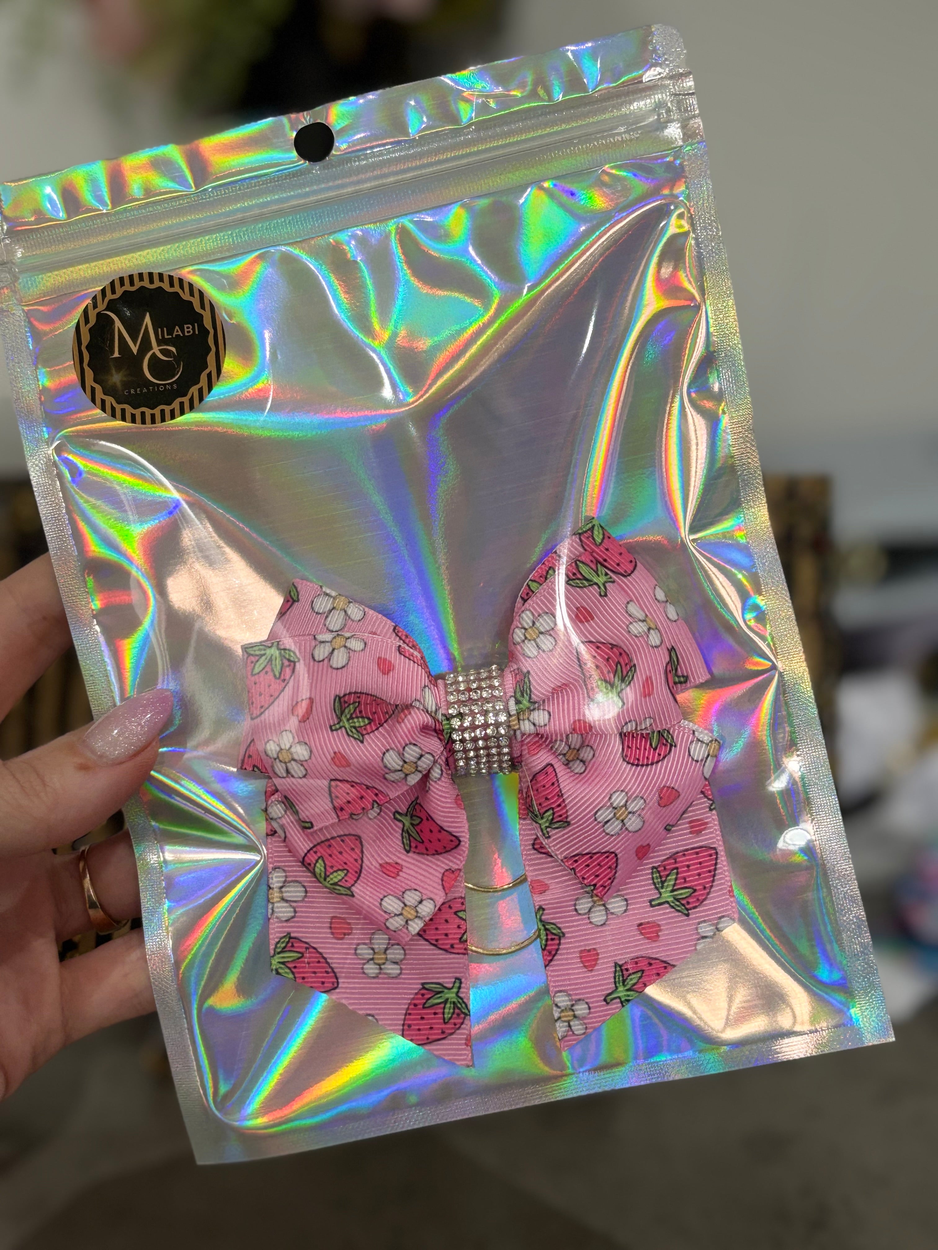 Strawberries bow binder clip