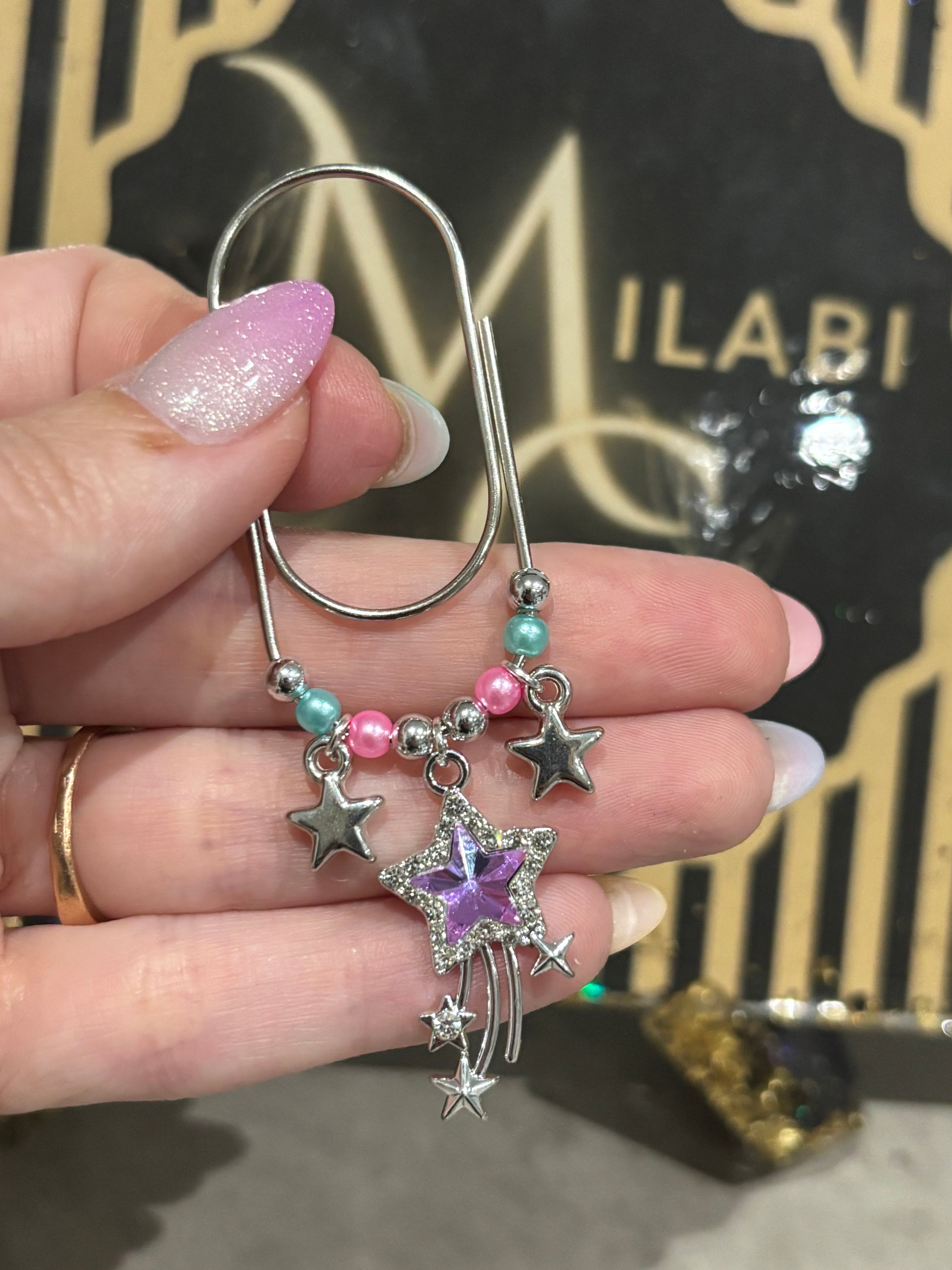 Diamond shooting star (pink and blue)