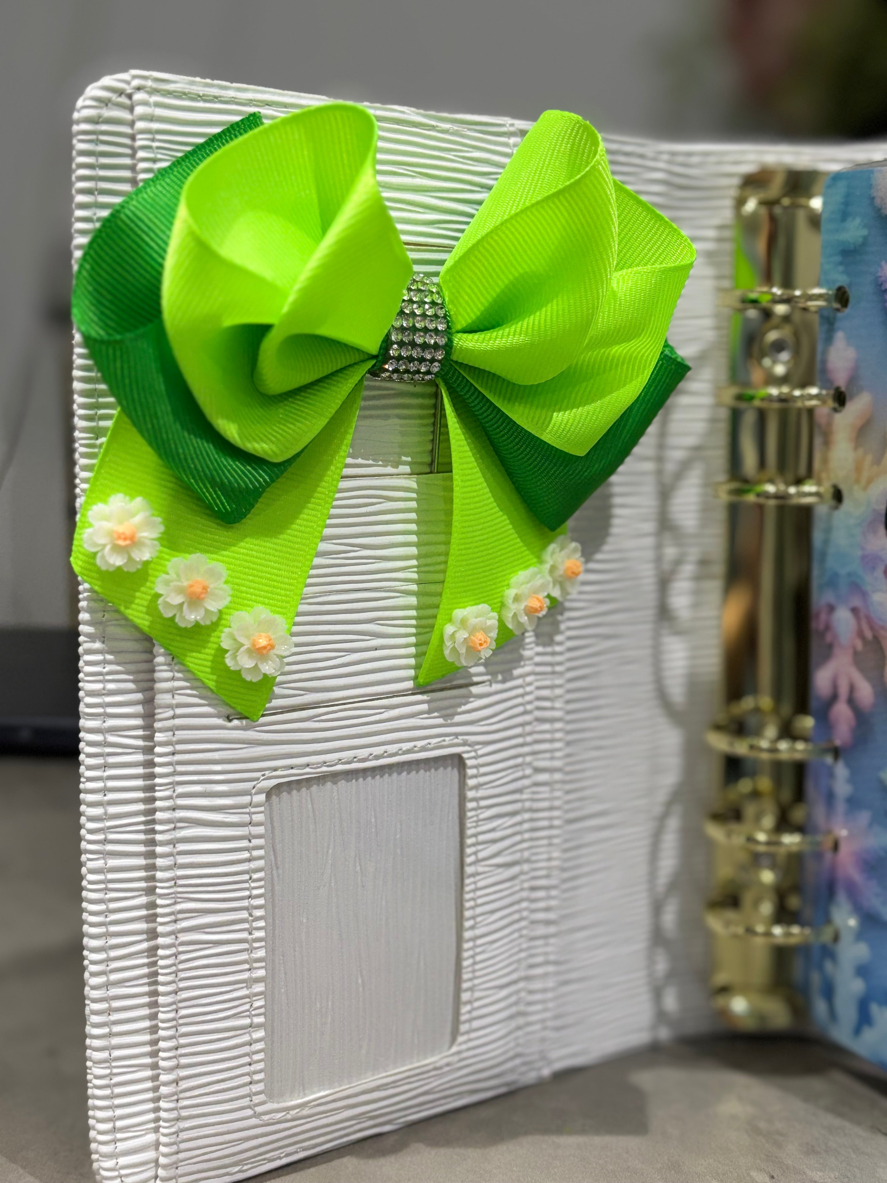 2 color green binder bow clip